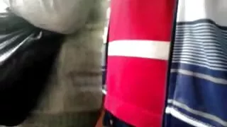Krūtinga ponia dulki ...