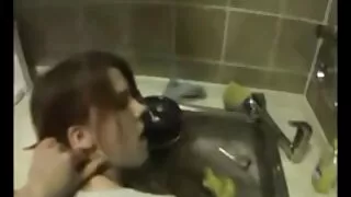 Mama ir dukra čiulpi ...