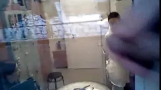 Sūnus laižė savo mot ...